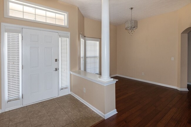 Building Photo - Home for rent in Hghland Ridge