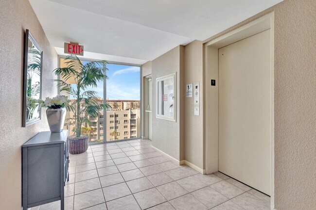 Building Photo - 3540 S Ocean Blvd