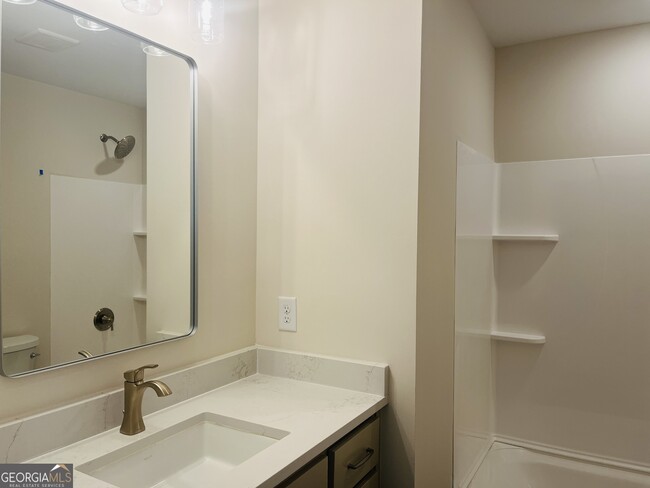 Building Photo - 103 Gardenia Ln