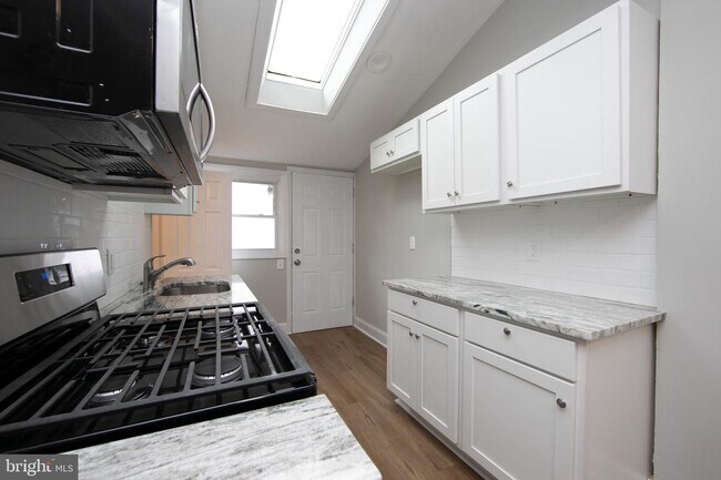 Building Photo - 134 Atlantic St