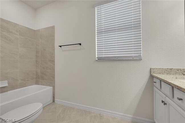 Building Photo - 14720 Cantabria Dr