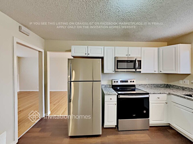 Building Photo - 6184 Field St