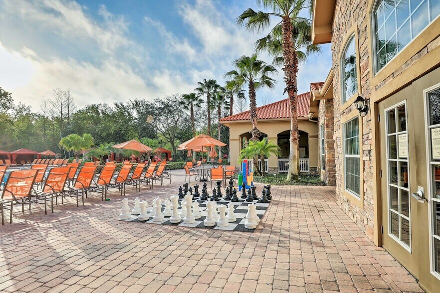 Building Photo - 8020 Tuscany Way
