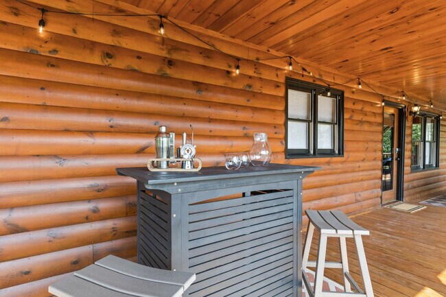 Building Photo - 181 Sugar Mountain Rd