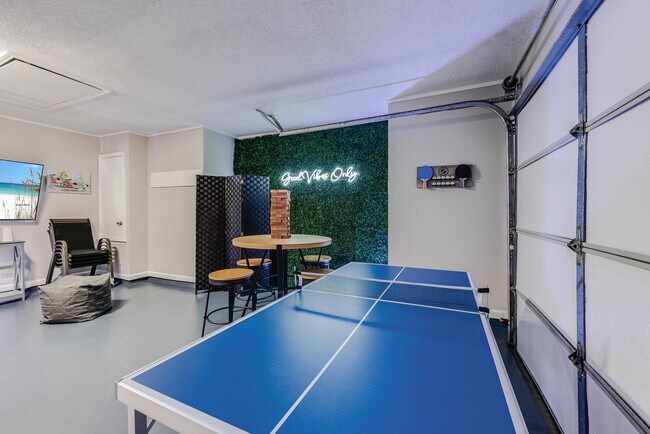 Building Photo - 7326 Winding Star Dr