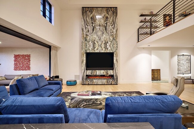 Building Photo - 4773-75 El Mirlo