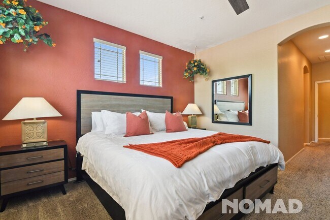 Building Photo - Luxurious 3BR Condo in Anthem