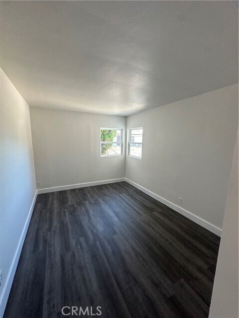 Building Photo - 454 S Rosario Ave