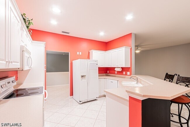 Building Photo - 2215 Hawksridge Dr