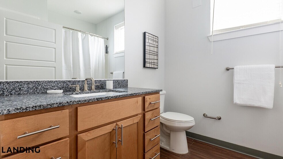 Building Photo - 302 13th St S