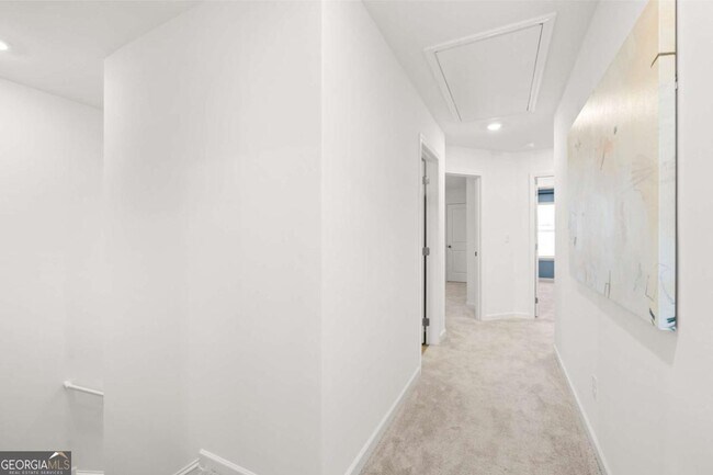 Building Photo - 2546 States Ave