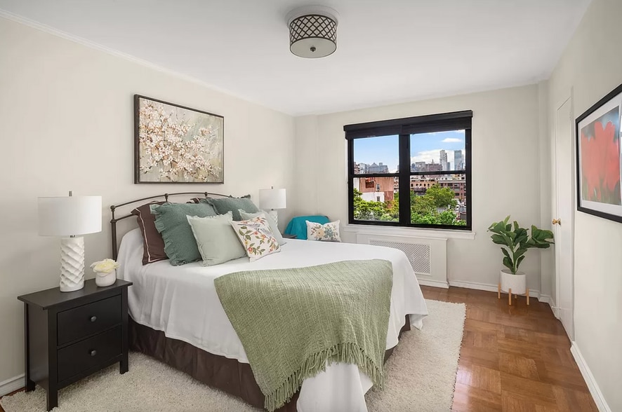 Building Photo - 149 E 29th St