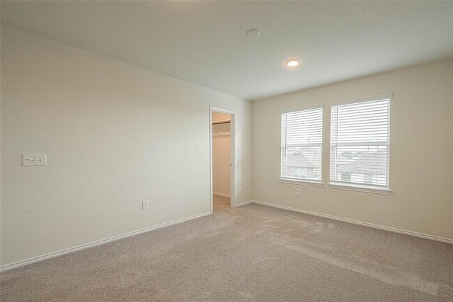 Building Photo - 25635 Royal Catchfly Rd