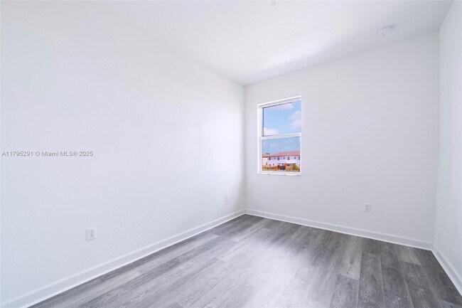 Building Photo - 12661 NW 23rd Pl