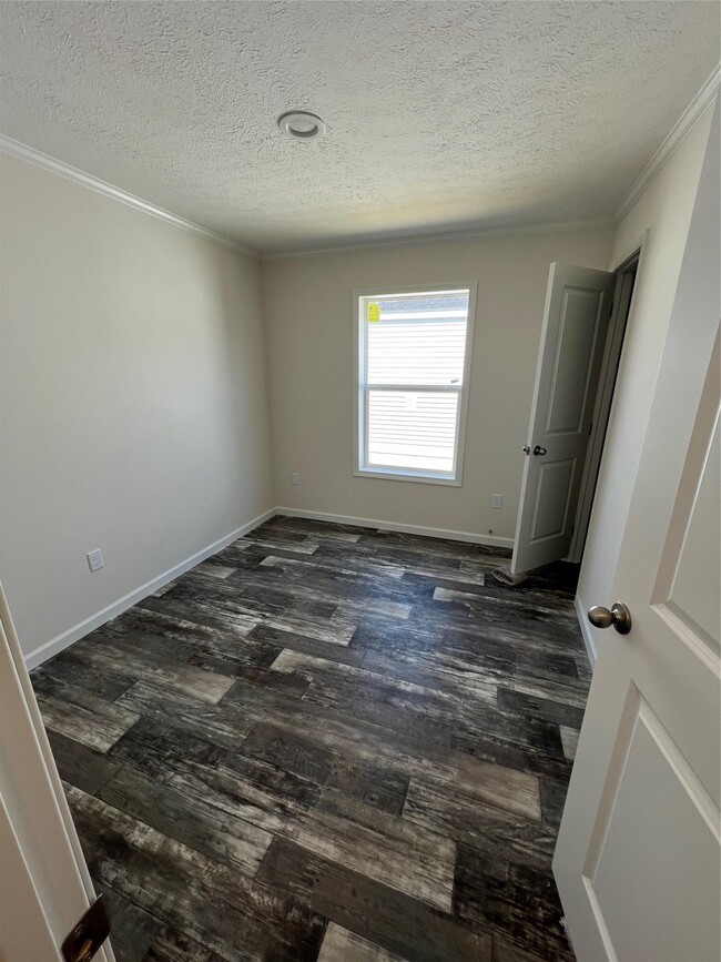Building Photo - 985 NY-17M