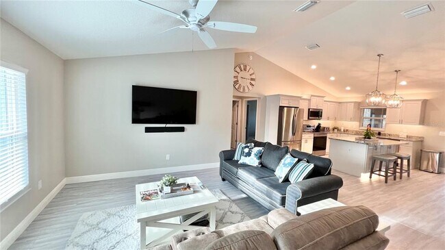 Building Photo - 6980 SW 179th Ave Rd