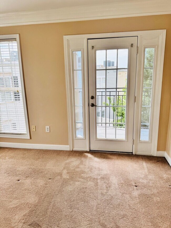 Building Photo - 2092 Ayrsley Town Blvd