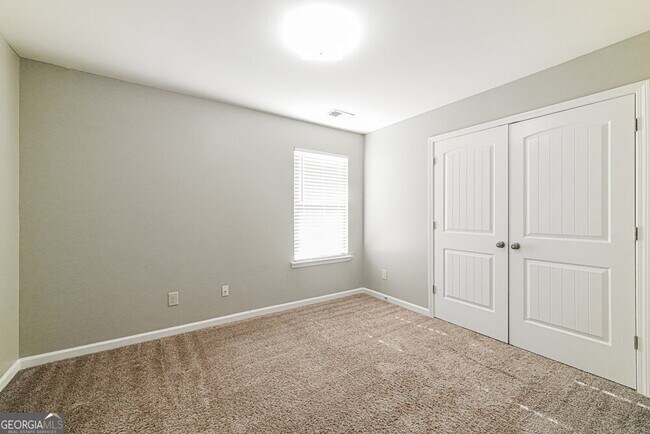 Building Photo - 434 Highland Falls Dr