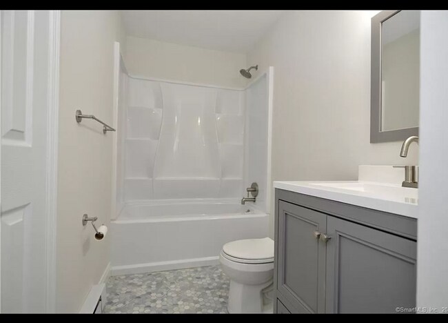 Master Bath - 157 Shelter Rock Rd