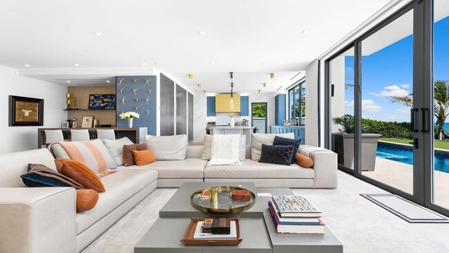 Building Photo - 6029 Old Ocean Blvd