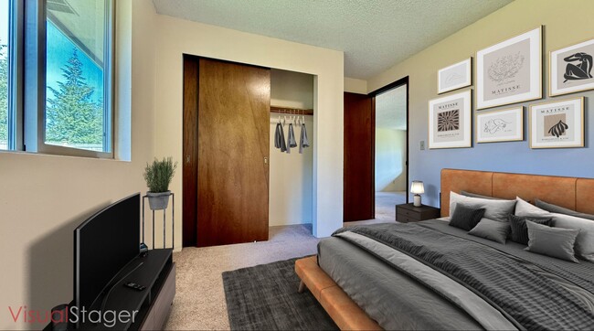 Building Photo - Two Bedroom Townhome with Yard & Attached ...