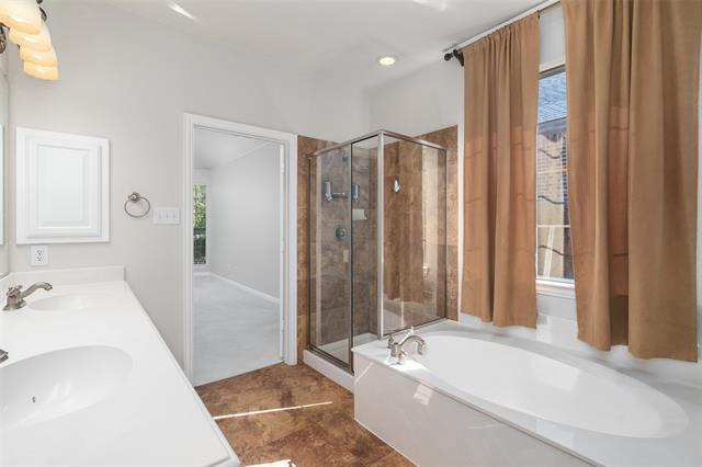 Building Photo - 1804 Camberton Dr