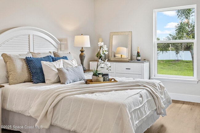 Building Photo - 208 Hidden Wds Pl