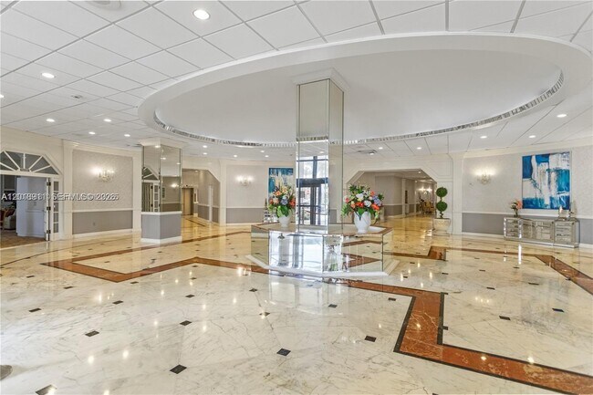 Building Photo - 3800 S Ocean Dr