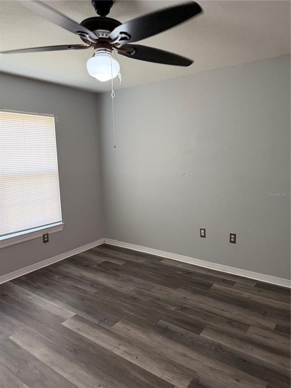 Building Photo - 5467 Vineland Rd