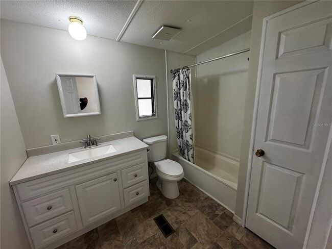 Building Photo - 1003 Oren Ave