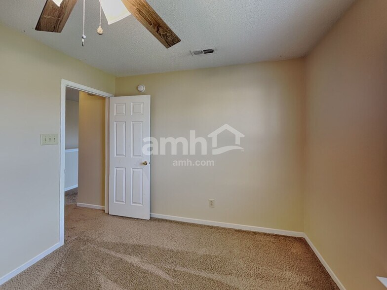 Building Photo - 1722 Brassica Way