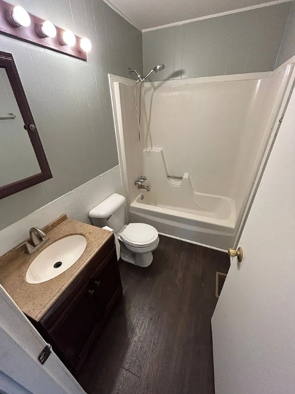 Building Photo - 84 Silver Dr