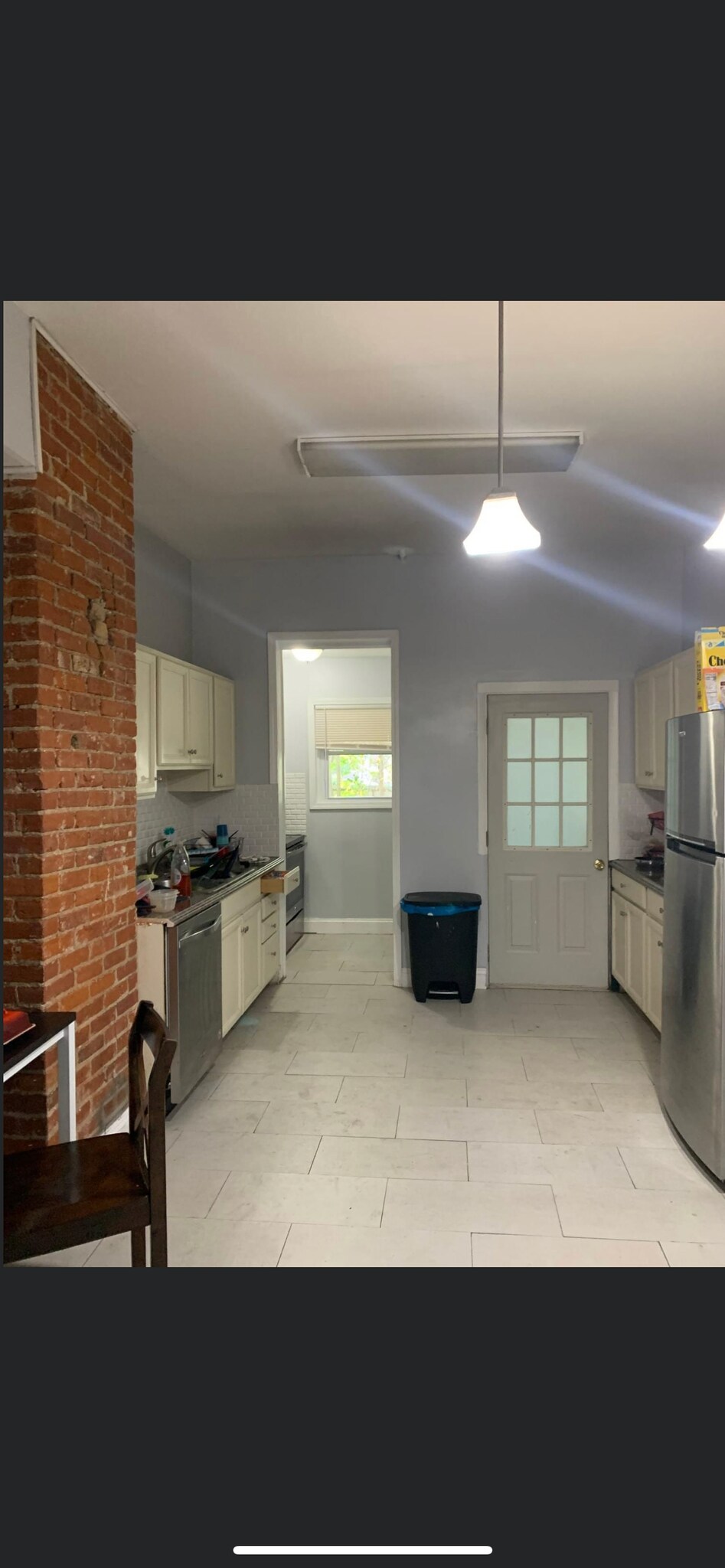 Building Photo - 121 Murray St