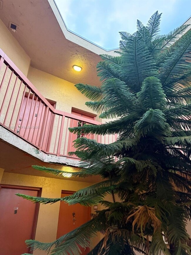 Building Photo - 10257 NW 9th St Cir