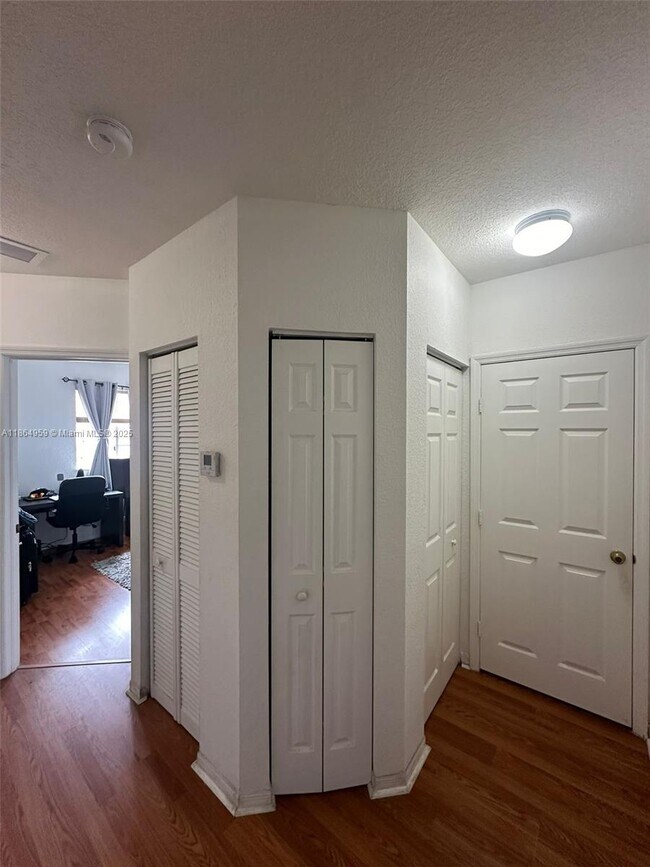 Building Photo - 13713 SW 171st Ln