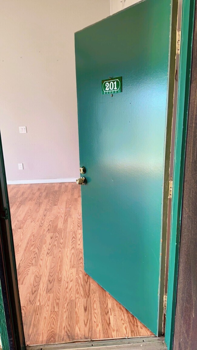 Building Photo - 15313 Santa Gertrudes Ave