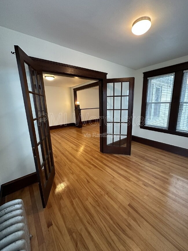Building Photo - 69 Upsala St