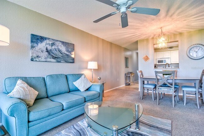 Building Photo - 900 Cove Cay Dr