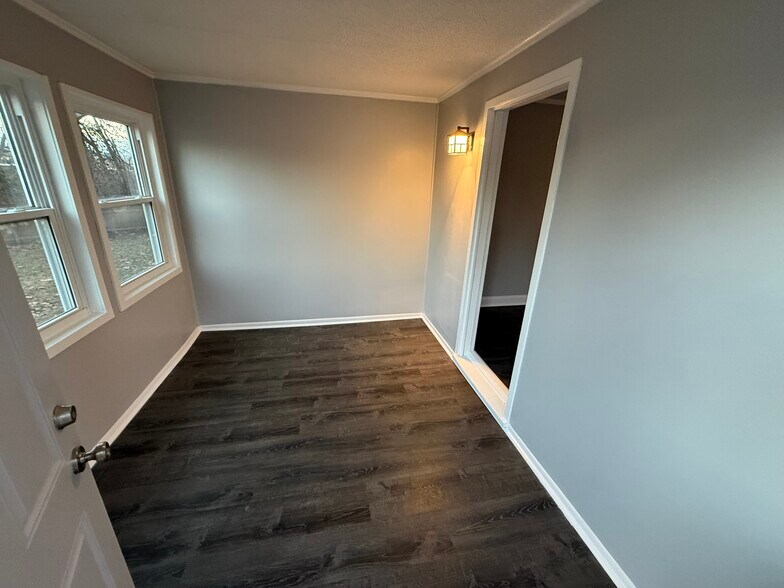 Building Photo - 2912 S 23rd St