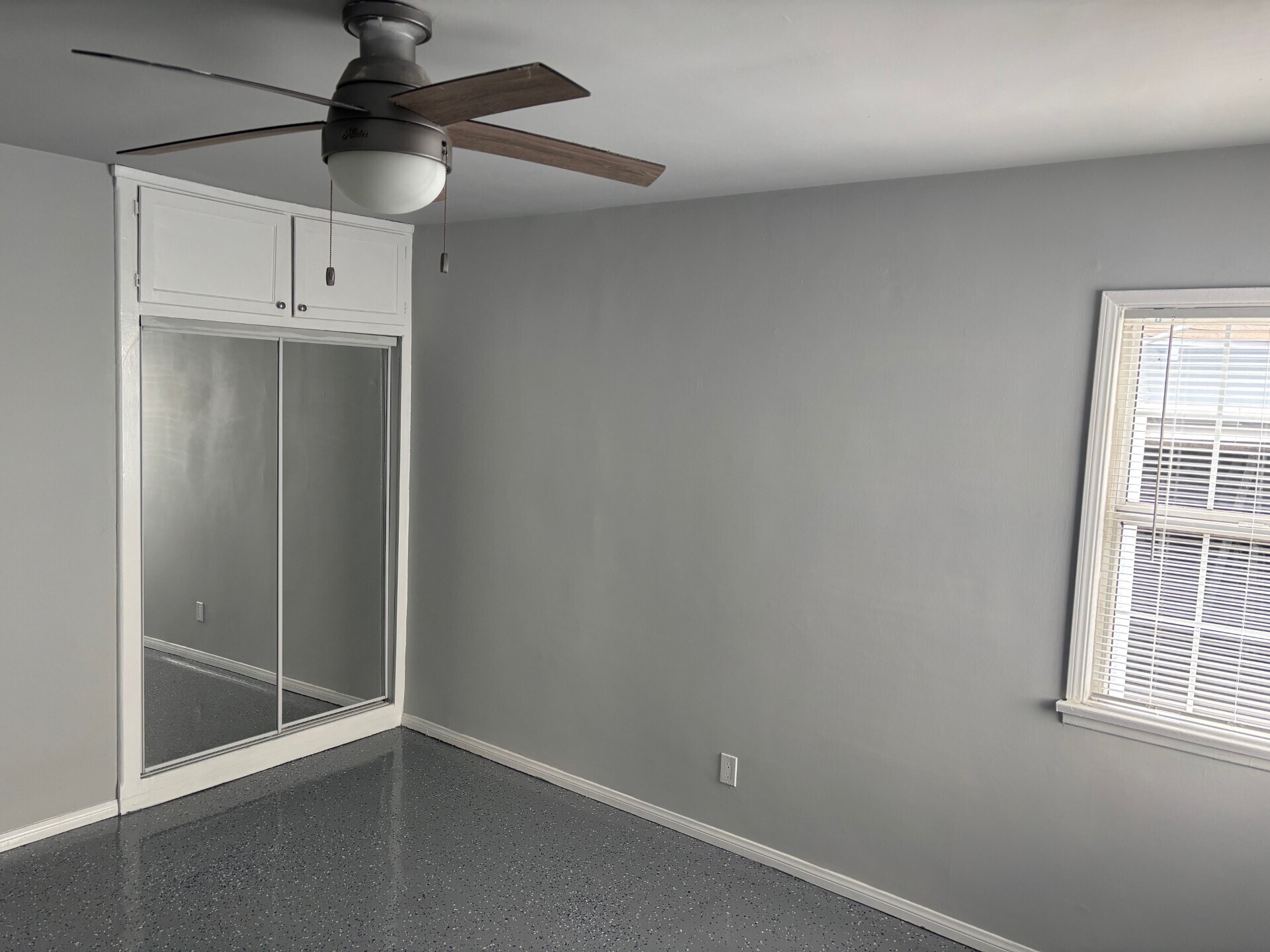 Building Photo - 111 Barney Ct