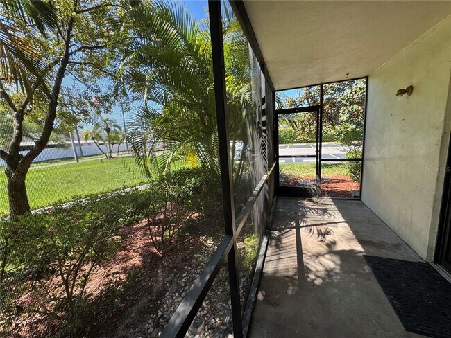 Building Photo - 3300 Fox Chase Cir