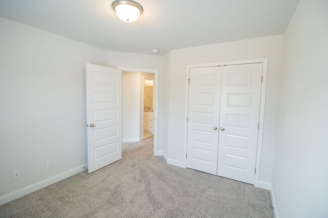 Building Photo - Pooler, GA