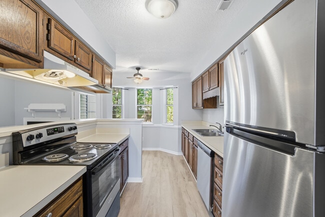 Building Photo - 55 Treasure Key