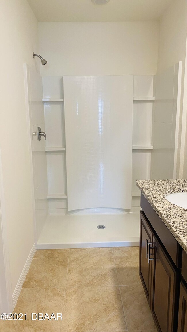 Building Photo - 8 Bella Oaks Dr