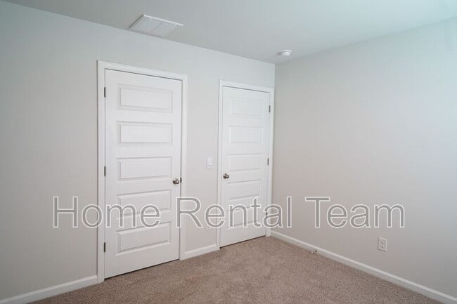 Building Photo - 133 Painted Lady Lp