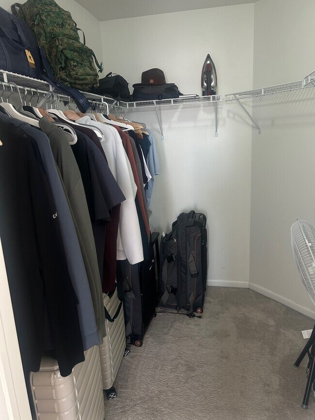 Building Photo - 2995 Henley Ln