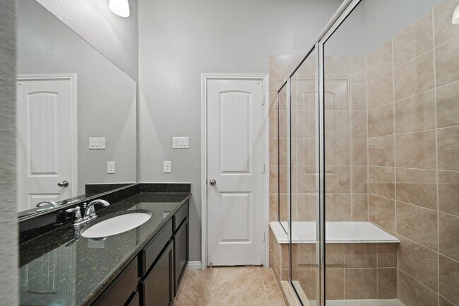 Building Photo - 6614 Sterling Shores Ln