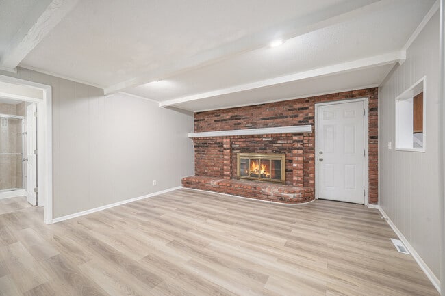 Building Photo - 4716 N Olive St