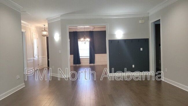 Building Photo - 130 Creekmound Dr