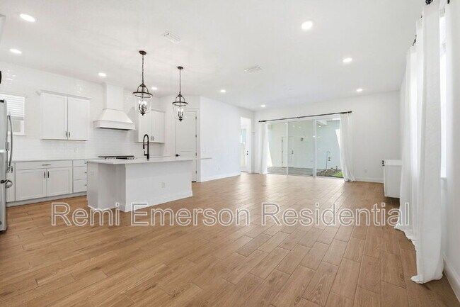 Building Photo - 12626 Clear Sapphire Dr